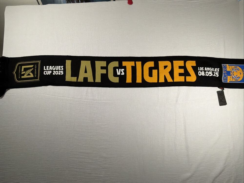 TIGRES UANL MEN'S SCARF "TIGRES" SOCCER Made In Turkey 6’L x 7.5”